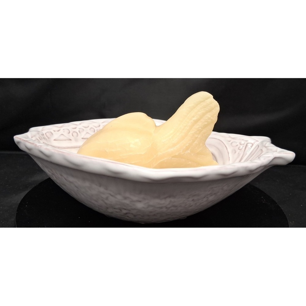 White ceramic dish with geometric and swirl patterns boat-shaped w/soap fish - Picture 3 of 11